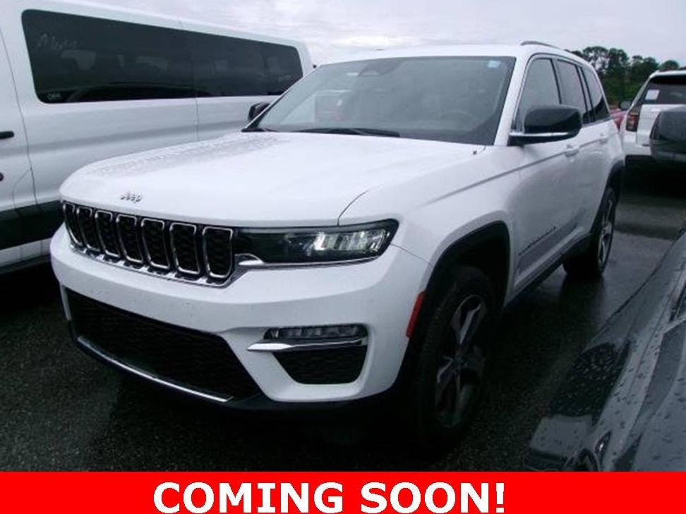 JEEP GRAND CHEROKEE 2023 1C4RJHBG0PC532208 image